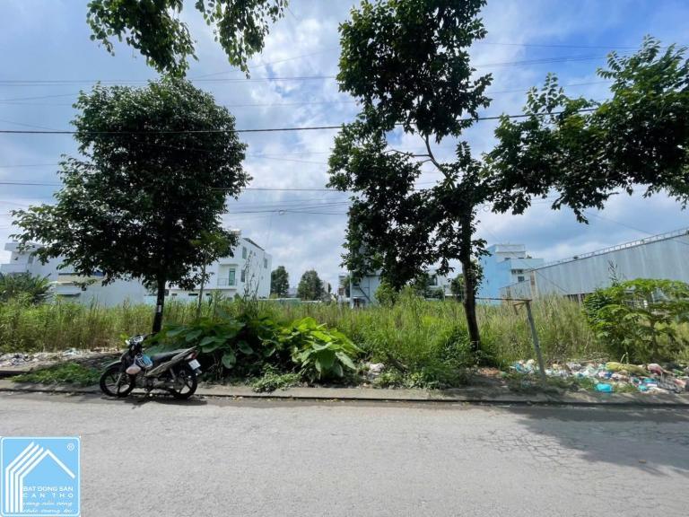 BÁN NỀN VỊ TRÍ ĐẸP (5X24) MẶT TIỀN ĐƯỜNG TRẦN HOÀNG NA KDC HỒNG LOAN (6A) CẦN THƠ