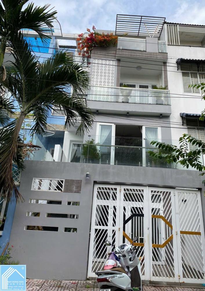 Chủ gửi: BÁN NHÀ 1 TRỆT 3 LẦU ĐƯỜNG 26 KHU CÔNG TY 8 - P HƯNG PHÚ - CẦN THƠ.