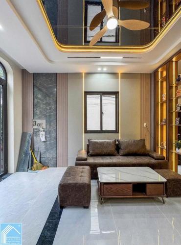 NHÀ TRỆT LẦU MỚI GÓC 2 MẶT TIỀN HẺM 1 TRẦN VĨNH KIẾT  Giá bán: 2 tỷ 990 triệu 