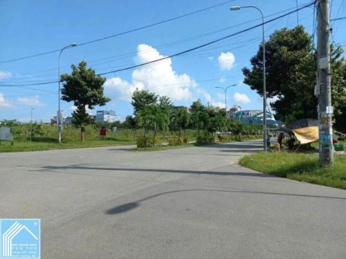 BÁ.N NỀN ĐẸP 100M2 VỊ TRÍ SÁNG ĐẸP HIẾM CÓ - MẶT TIỀN ĐƯỜNG B1 KDC PHÚ AN.