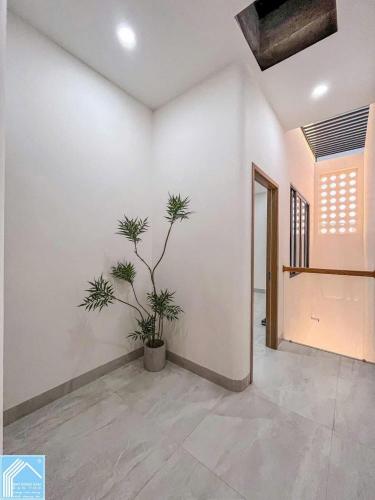 NHÀ ĐẸP HIỆN ĐẠI - TRỆT LẦU - THỔ CƯ HOÀN CÔNG HẺM 388