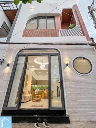 NHÀ ĐẸP HIỆN ĐẠI - TRỆT LẦU - THỔ CƯ HOÀN CÔNG HẺM 388