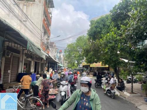 1 căn mặt tiền chợ An khánh .Phường Tân An .cần Thơ