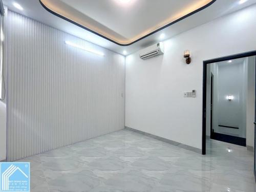 1 Tỷ 850 Triệu Thương lượng Sở hữu Nhà Trệt Lầu hẻm 1 Trần Vĩnh Kiết - Cách Chợ Nổi 300m