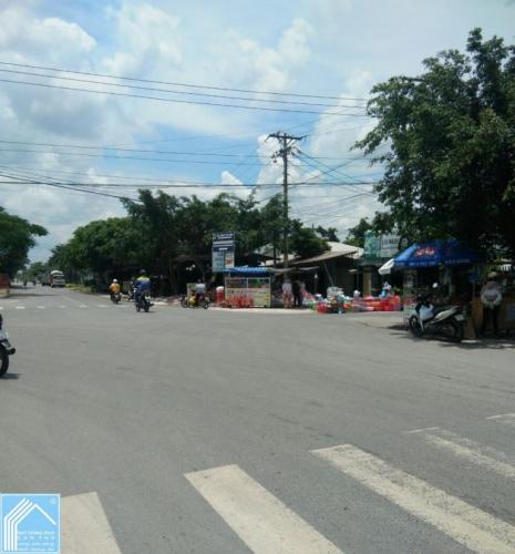 Nhà trệt+đất 297m2 thổ cư gần chợ,khu công nghiệp Nhà trệt+đất 297m2 thổ cư gần chợ,khu công nghiệp