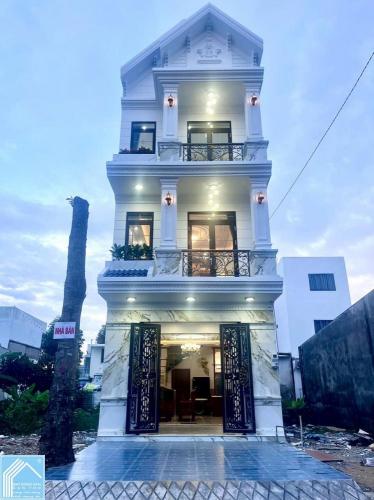  2 Tuần Hoàn Thiện - Nhà 1 Trệt 2 Lầu Đường D4 KDC Hồng Loan - Đoạn ngay chung cư