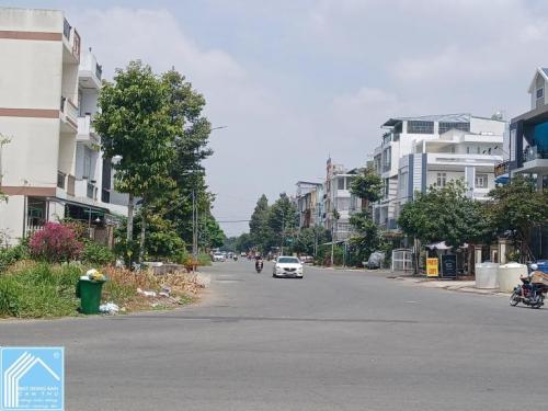 3 nền góc E9 – 7,8,9 đường Nguyễn Thị Sáu + Nguyễn Chánh thuộc KDC 586, Phú Thứ, Cái Răng, Cần Thơ.