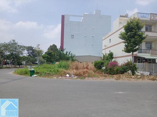 3 nền góc E9 – 7,8,9 đường Nguyễn Thị Sáu + Nguyễn Chánh thuộc KDC 586, Phú Thứ, Cái Răng, Cần Thơ.