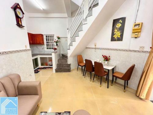 31. NHÀ ĐẸP Số 36 - Hẻm 5 - NV. Hồng (Hẻm 102 Lê Lai)