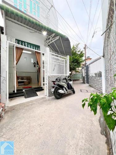 31. NHÀ ĐẸP Số 36 - Hẻm 5 - NV. Hồng (Hẻm 102 Lê Lai)