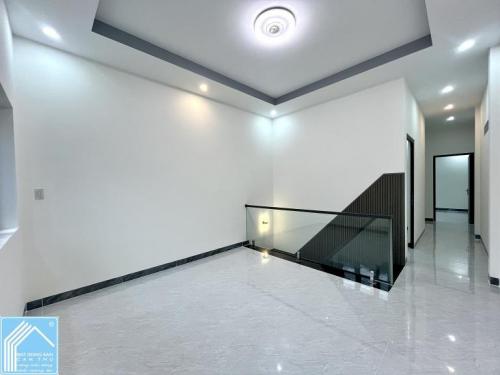 Bán 2 căn Nhà hẻm đường Nguyễn Thông, cách Công an p.Bình Thuỷ 100m