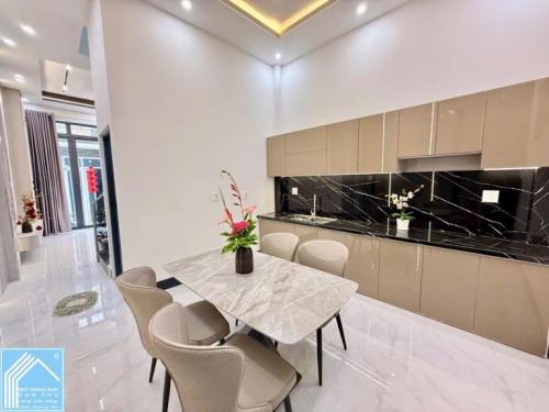 Bán 2 Căn Nhà Trệt Lầu hẻm 6 đường Trần Vĩnh Kiết - Thông hẻm 7 & 146 Hoàng Quốc Việt