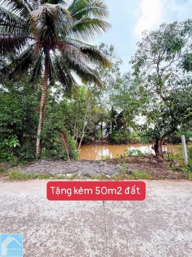 BÁN (270m2) ĐẤT - có THỔ CƯ, xây Biệt thự nhà vườn NGON HẾT SẨY