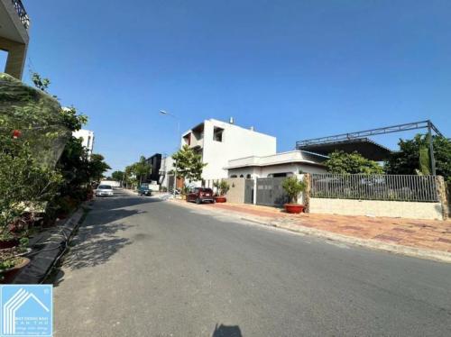 Bán 3 Nền Góc Liền kề KDC 91B-GD3 đối diện trường học - Cách đường Trần Hoàng Na 80m