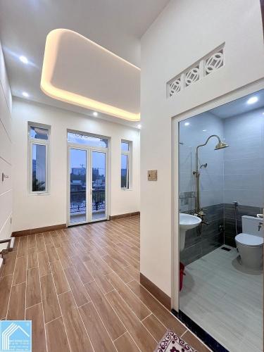 Bán 3 Nhà Trệt Lầu Mặt tiền Bờ kè Cái Sơn - Gần Bệnh Nhi, SIS, ĐH FPT, Chợ Nổi,... 