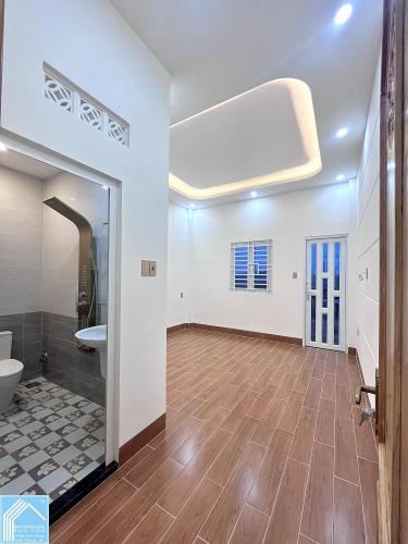 Bán 3 Nhà Trệt Lầu Mặt tiền Bờ kè Cái Sơn - Gần Bệnh Nhi, SIS, ĐH FPT, Chợ Nổi,... 