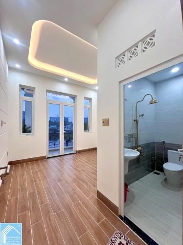 Bán 3 nhà trệt lầu Mặt tiền bờ kè Cái Sơn - gần Bệnh viện Nhi, SIS, ĐH FPT, Chợ Nổi,...