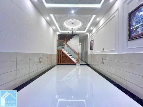 Bán 3 nhà trệt lầu Mặt tiền bờ kè Cái Sơn - gần Bệnh viện Nhi, SIS, ĐH FPT, Chợ Nổi,...