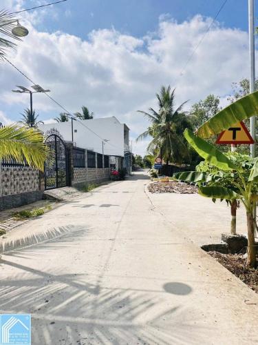  BÁN 761m2 ĐẤT THỔ CƯ VÀ VƯỜN TẠI KỀ DÃY NHÀ PHỐ ÔNG DỰA 