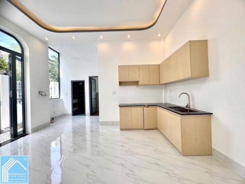 Bán Căn Nhà Gốc 2 Mặt Tiền, Mới Xây 100% – Rạch Ông Dựa, Long Tuyền, TPCT.