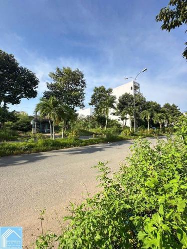 Bán Cặp đẹp 200m2 đường A2 KDC Phú An