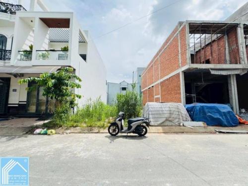 BÁN Cặp NỀN 25 + 27 C6 kdc Phú An. LH 0942495498 Phương BÁN Cặp NỀN 25 + 27 C6 kdc Phú An. LH 0942495498 Phương