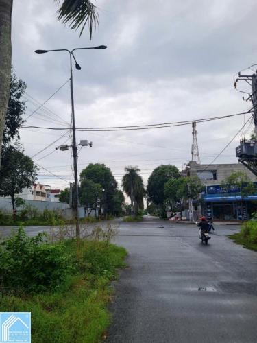 BÁN CẶP NỀN ĐOẠN CHƯA QUA NGÃ 4 LỚN ĐƯỜNG TRỤC CHÍNH PHAN TRỌNG TUỆ KDC DIỆU HIỀN  