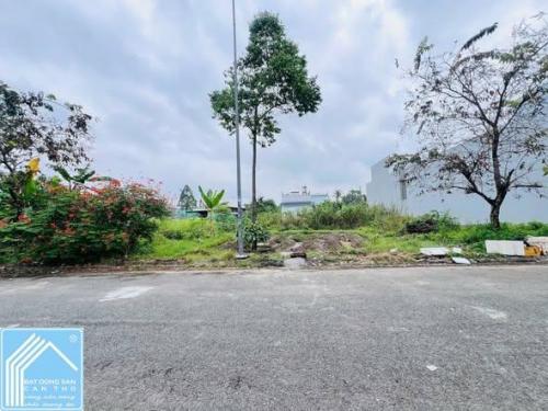 Bán cặp nền đường số 28 khu 586 P Hưng Phú TP Cần Thơ - Giá: 2.8 tỷ/nền