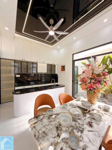 Bán Cặp Nhà 1 Trệt 2 Lầu có hẻm hông đường D14 KDC Hồng Loan Cần Thơ