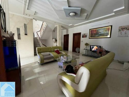 BÁN CẶP NHÀ TRỆT 3 LẦU VỊ TRÍ SÁNG ĐẸP ĐƯỜNG SỐ 47 KDC 586 TP Cần Thơ