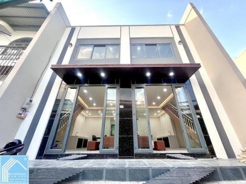 Bán Cặp Nhà Trệt Lầu Cách Chợ Nổi Cái Răng 90m - Lộ Ô Tô 4m - 2 phòng Ngủ - Đầy đủ Nội Thất