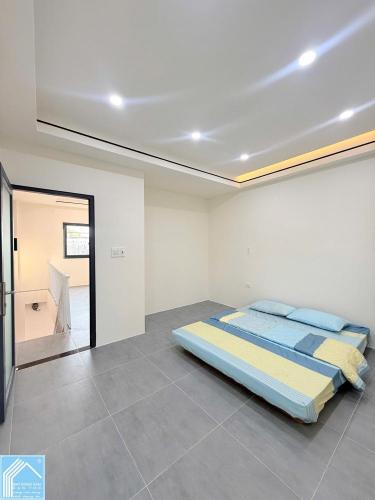 Bán Cặp Nhà Trệt Lầu Cách Chợ Nổi Cái Răng 90m - Lộ Ô Tô 4m - 2 phòng Ngủ - Đầy đủ Nội Thất