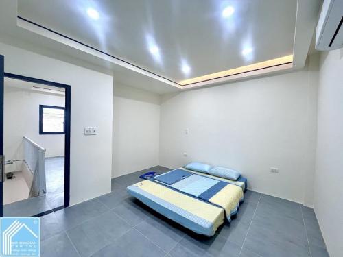 Bán Cặp Nhà Trệt Lầu Cách Chợ Nổi Cái Răng 90m - Lộ Ô Tô 4m - 2 phòng Ngủ - Đầy đủ Nội Thất