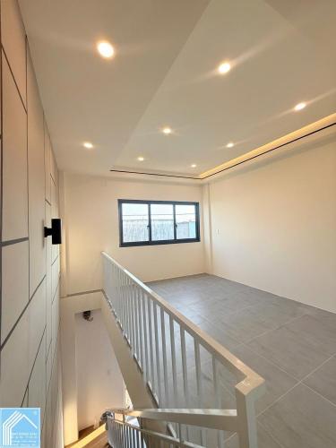 Bán Cặp Nhà Trệt Lầu Cách Chợ Nổi Cái Răng 90m - Lộ Ô Tô 4m - 2 phòng Ngủ - Đầy đủ Nội Thất