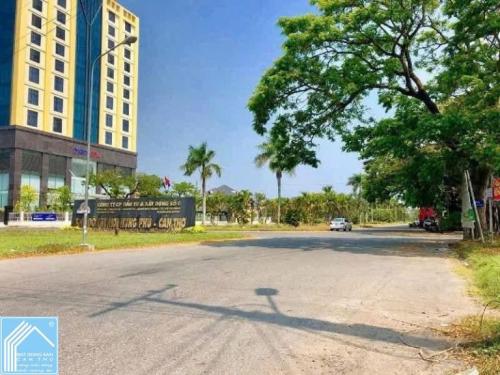 Bán gấp 1 nền DT : 4,5 x 18 ( có2 hẻm kỹ thuật) đường số 30 - KDC Công Ty 8