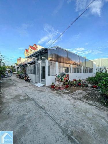 Bán gấp Dãy trọ 6 Phòng mới, Diện Tích: 5.8m x 19m, 100% Thổ cư, xe hơi tới nơi, 2tỷ750 (Tl) Bán gấp Dãy trọ 6 Phòng mới, Diện Tích: 5.8m x 19m, 100% Thổ cư, xe hơi tới nơi, 2tỷ750 (Tl)