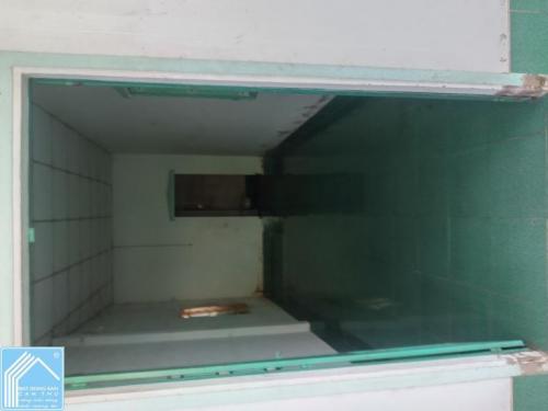 Bán gấp nhà mặt tiền hẻm 4m DT 116m2 giá 80tr LH 0939258381