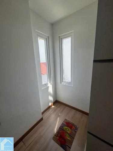 BÁN GẤP: VỚI 4 TỶ 500 SỞ HỮU NHÀ 2 LẦU 2 MƯƠNG HỞ - D4 HỒNG LOAN