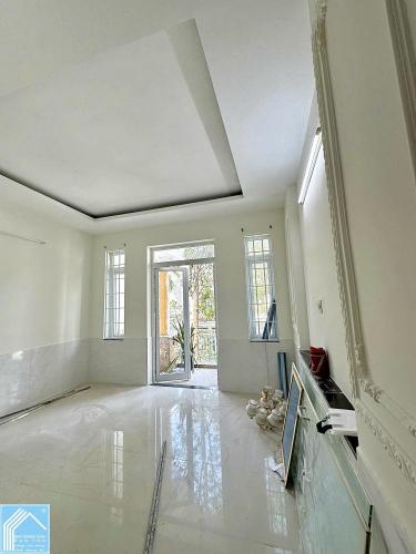 Bán hoặc cho Thuê - Nhà 1 Trệt 2 Lầu KDC Hồng Phát - Cách công viên Hồng Phát chỉ 68m