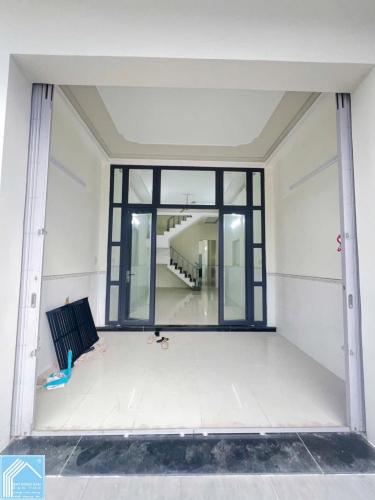 Bán hoặc cho thuê nhà trệt lầu mặt tiền đường hoàng quốc việt - đoạn gần nguyễn văn linh