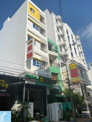 Bán khách sạn 1 trệt 4 lầu mặt tiền Trần Đại Nghĩa - TTTM Cái Khế, Cần Thơ - 14 tỷ