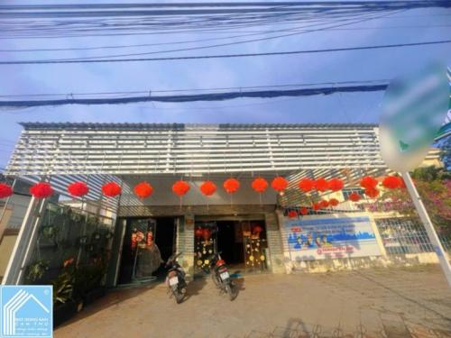 BÁN KHÁCH SẠN BÌNH THUỶ, CẦN THƠ – DT 200m2 – Kiến trúc hiện đại 18 phòng