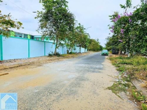 BÁN NỀN 7 ĐƯỜNG B14 KDC TÂN PHÚ,P.HƯNG PHÚ, CẦN THƠ. ĐỐI  DIỆN TRƯỜNG HỌC ĐANG XÂY