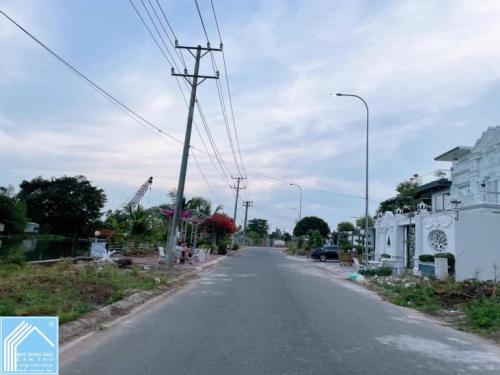 Bán Nền dãy biệt thự đường số 61 khu 586 mặt hướng ra Sông Cái Sâu rất đẹp, MÁT MẺ, HIẾM CÓ