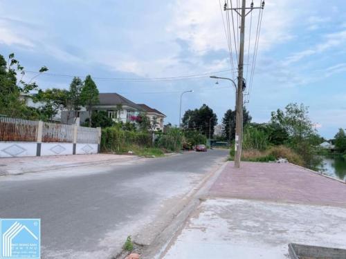 Bán Nền dãy biệt thự đường số 61 khu 586 mặt hướng ra Sông Cái Sâu rất đẹp, MÁT MẺ, HIẾM CÓ