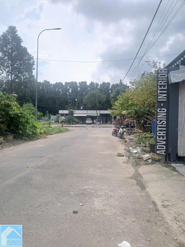 Bán nền  đẹp Đs 28, KDC 586, vị trí cách ngã 3 Chợ 586 khoản 50m _ giá tốt để đầu tư hoặc xây nhà