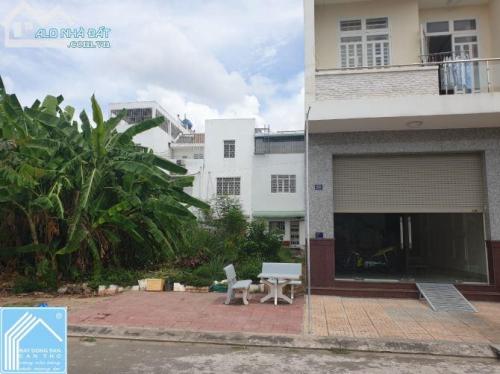 Chính chủ -Bán nền đường B8 thổ cư 100% KDC Hưng Phú 1 gần siêu thị Big C.DT:5x24=120m2.Giá: 4,5 tỷ Chính chủ -Bán nền đường B8 thổ cư 100% KDC Hưng Phú 1 gần siêu thị Big C.DT:5x24=120m2.Giá: 4,5 tỷ