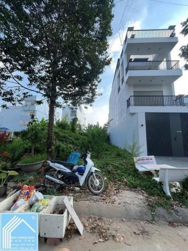 Bán nền đẹp đường số 28 khu 586, P Hưng Phú TP Cần Thơ. DT 125m2, giá chỉ 3 tỷ