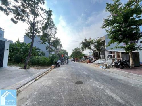 Bán nền đẹp F8-77  đường số 28 khu 586, P Hưng Phú TP Cần Thơ.