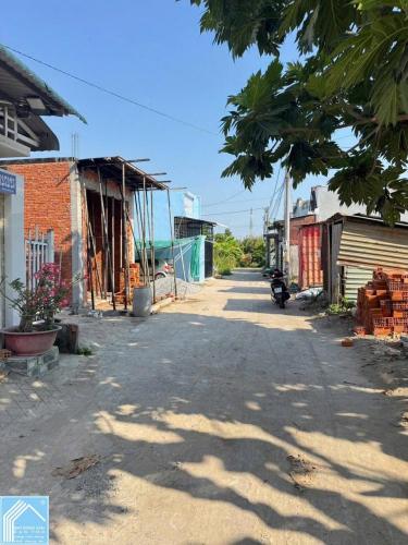 Bán nền đường hoàng quốc việt, phường an bình, giá 2 tỷ 250 triệu